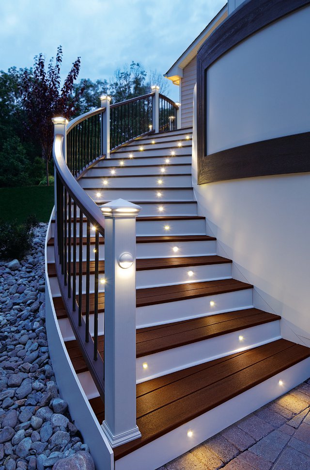 kuiken_trex_color_LightingStairs