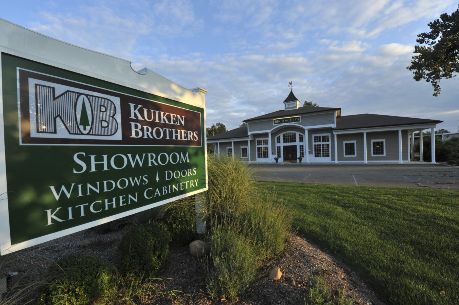 Kuiken Brothers Succasunna Kitchen Cabinetry Showroom Morris County NJ (33)